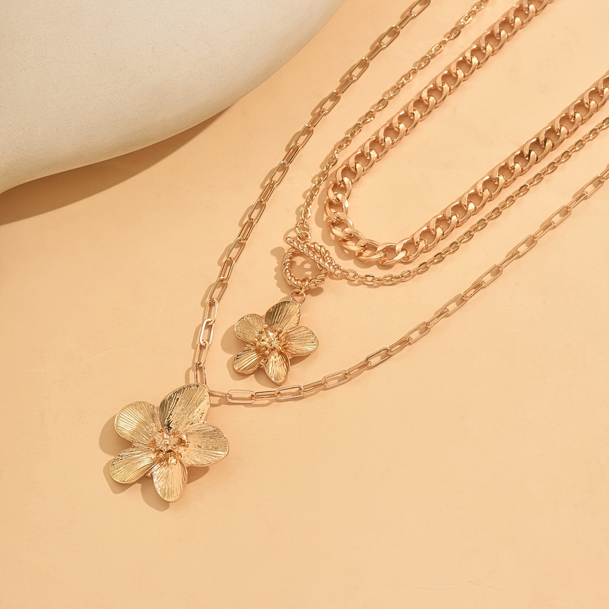 3pcs Golden Multi-Layer Flower Pendant Necklace Set, Statement Jewelry